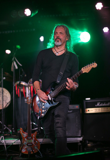 View larger image View larger image