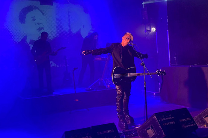 View larger image View larger image