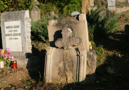 View larger image View larger image