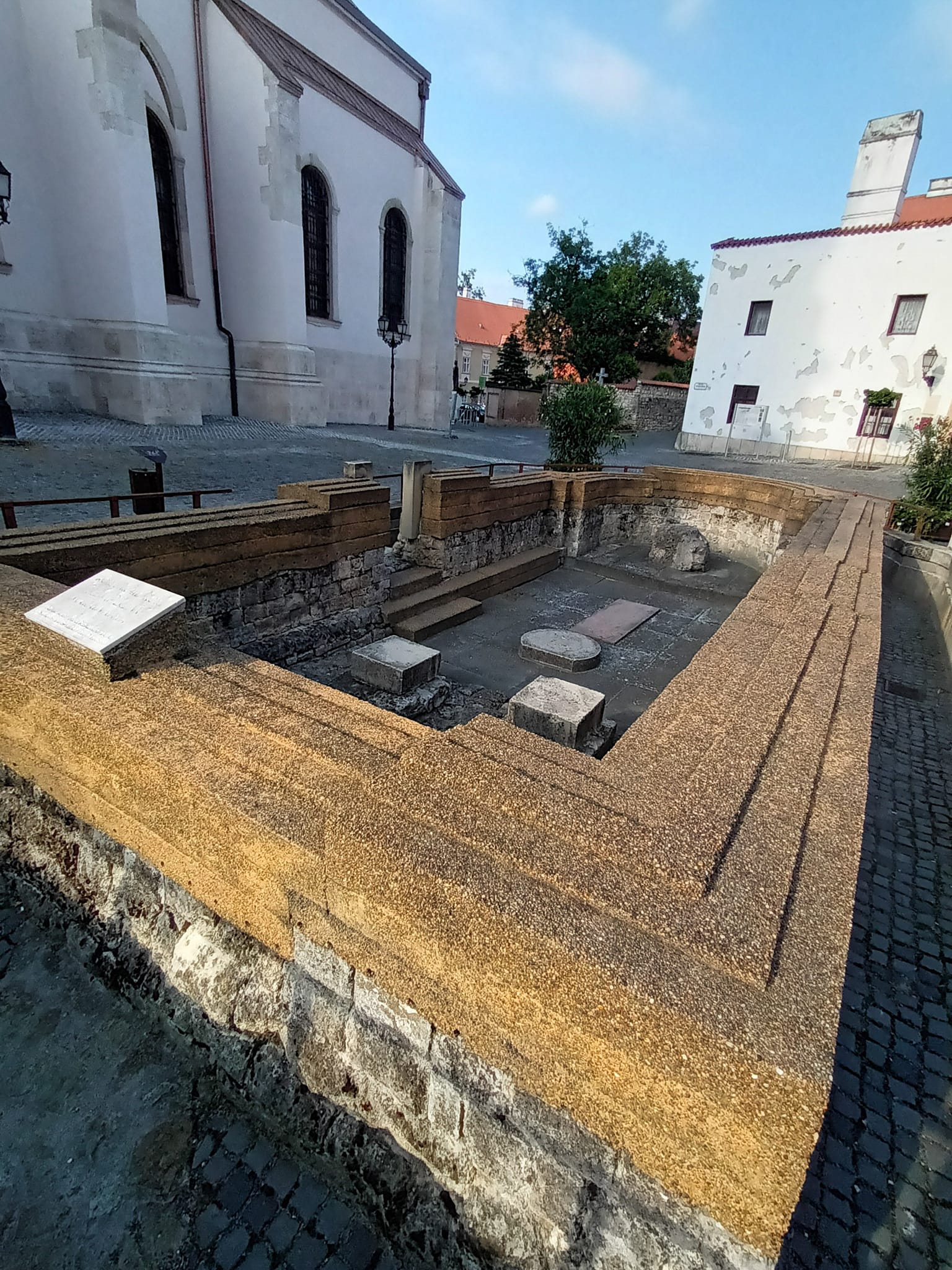 View larger image View larger image