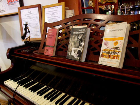 View larger image View larger image